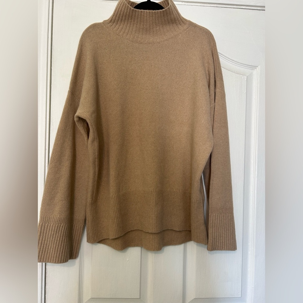 FRAME swingy turtleneck Cashmere Sweater Sz large - Picture 7 of 17